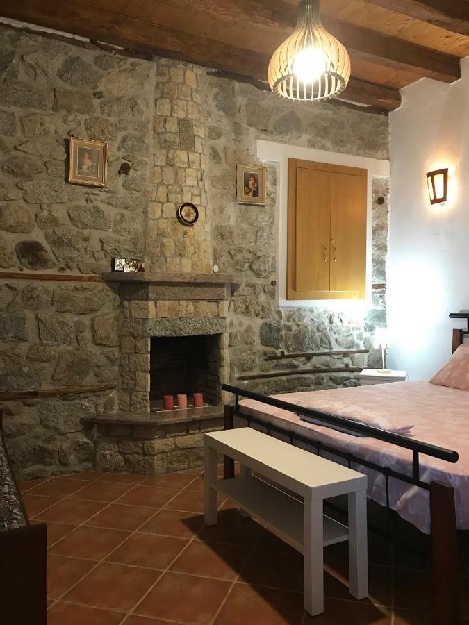 הוילה סיקיה Kyr Gianni Mansion מראה חיצוני תמונה